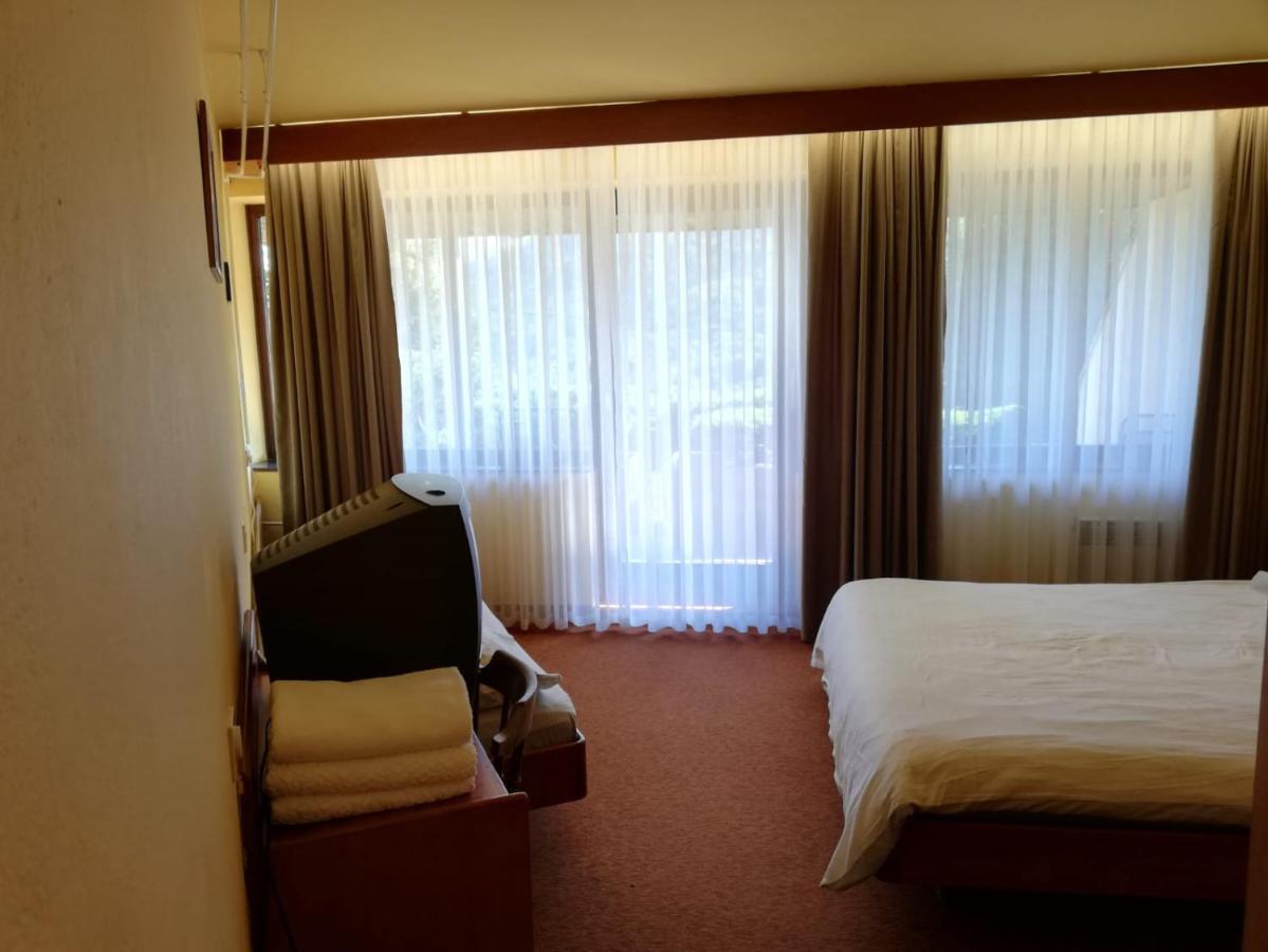 Hotel Trojane, Inspiration Of The Green Retreat Buitenkant foto